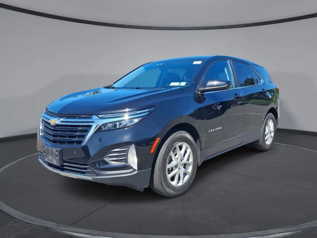 2024 Chevrolet Equinox LT — photo 1 of 26
