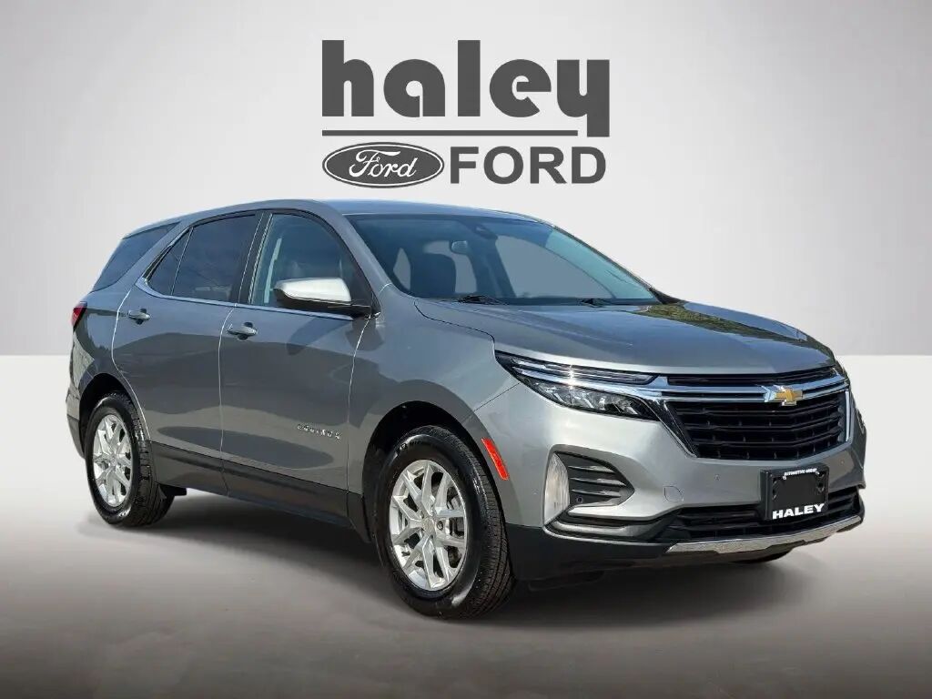 2024 Chevrolet Equinox LT — photo 1 of 12