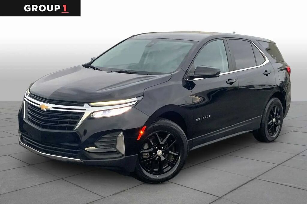 2023 Chevrolet Equinox LT — photo 1 of 13