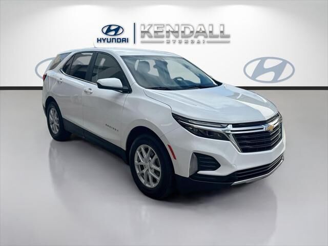 2023 Chevrolet Equinox LT — photo 1 of 13