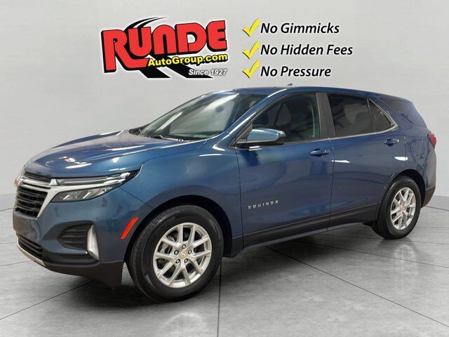 2024 Chevrolet Equinox LT — photo 1 of 12