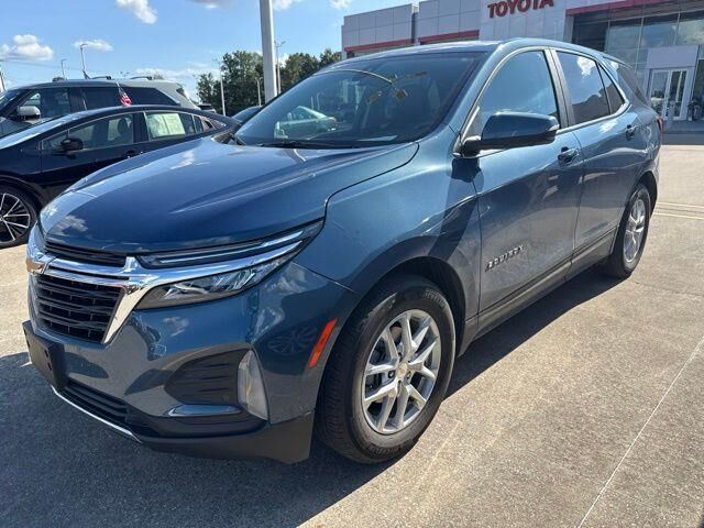 2024 Chevrolet Equinox LT — photo 1 of 13
