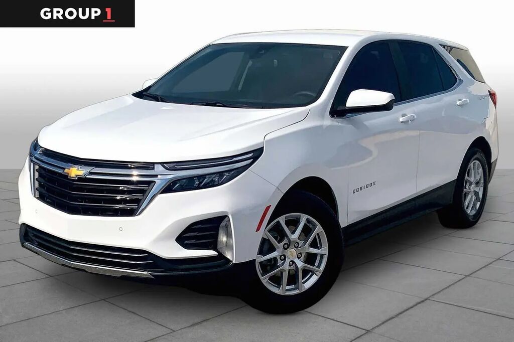 2024 Chevrolet Equinox LT — photo 1 of 12