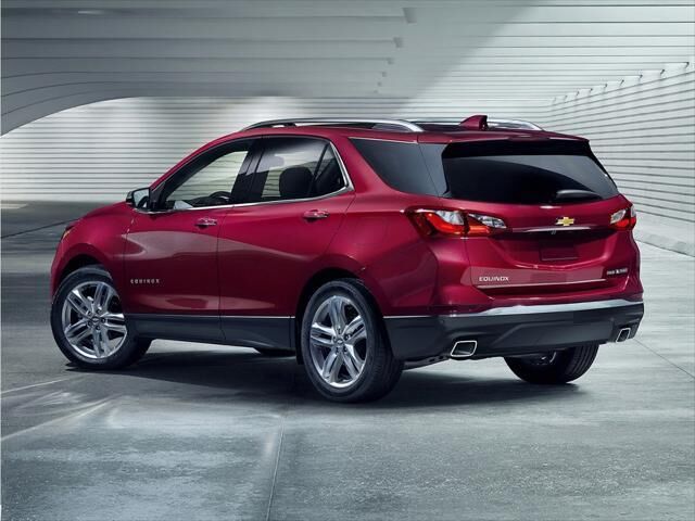 2019 Chevrolet Equinox LT — photo 1 of 32