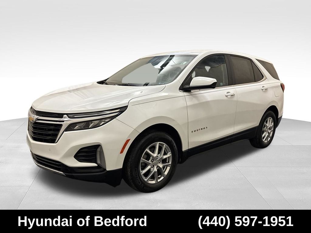 2022 Chevrolet Equinox LT — photo 1 of 13