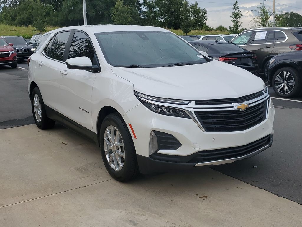 2022 Chevrolet Equinox LT — photo 1 of 13