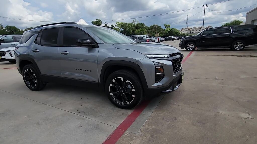 2025 Chevrolet Equinox RS — photo 1 of 7