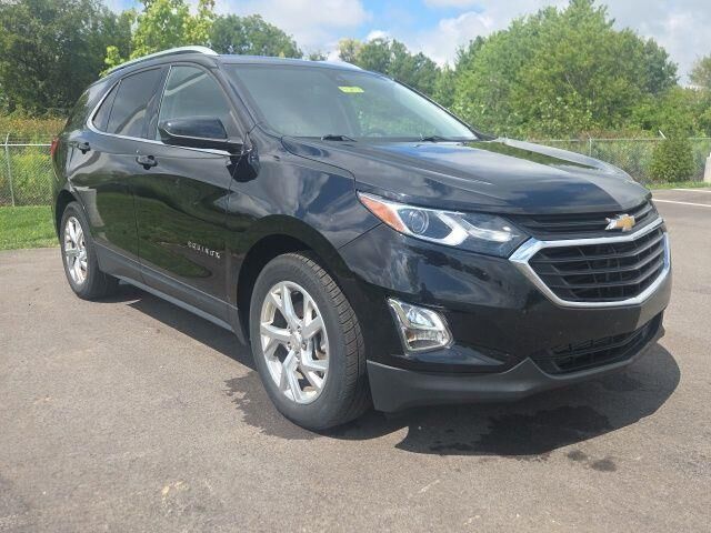 2020 Chevrolet Equinox LT — photo 1 of 26