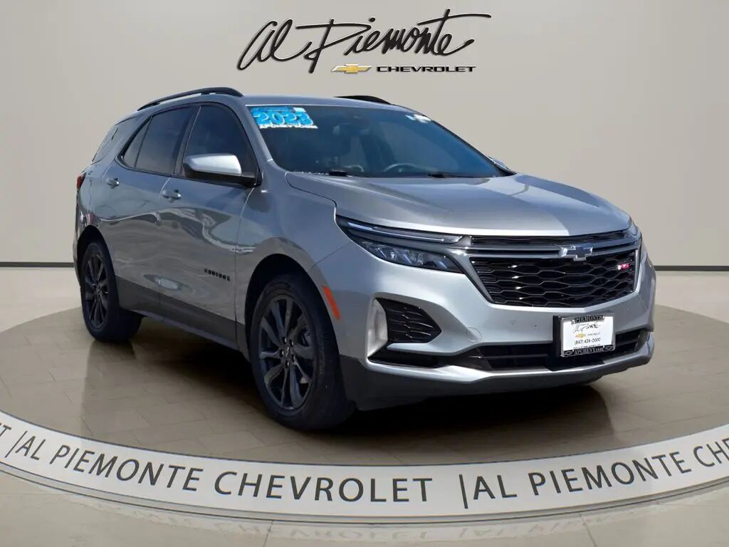 2023 Chevrolet Equinox RS — photo 1 of 13