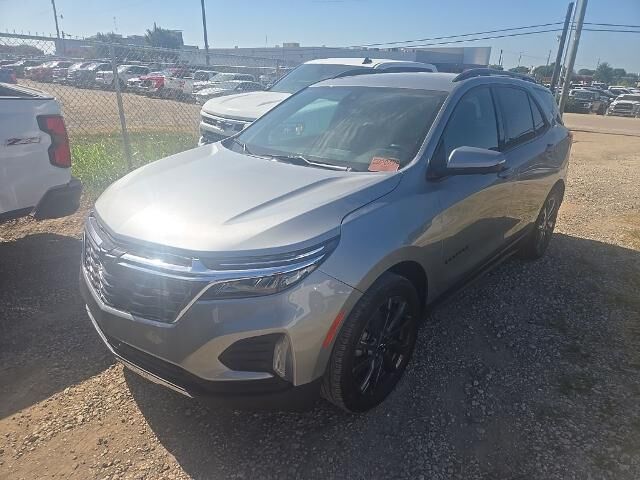 2024 Chevrolet Equinox RS — photo 1 of 13