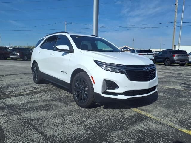 2022 Chevrolet Equinox RS — photo 1 of 13