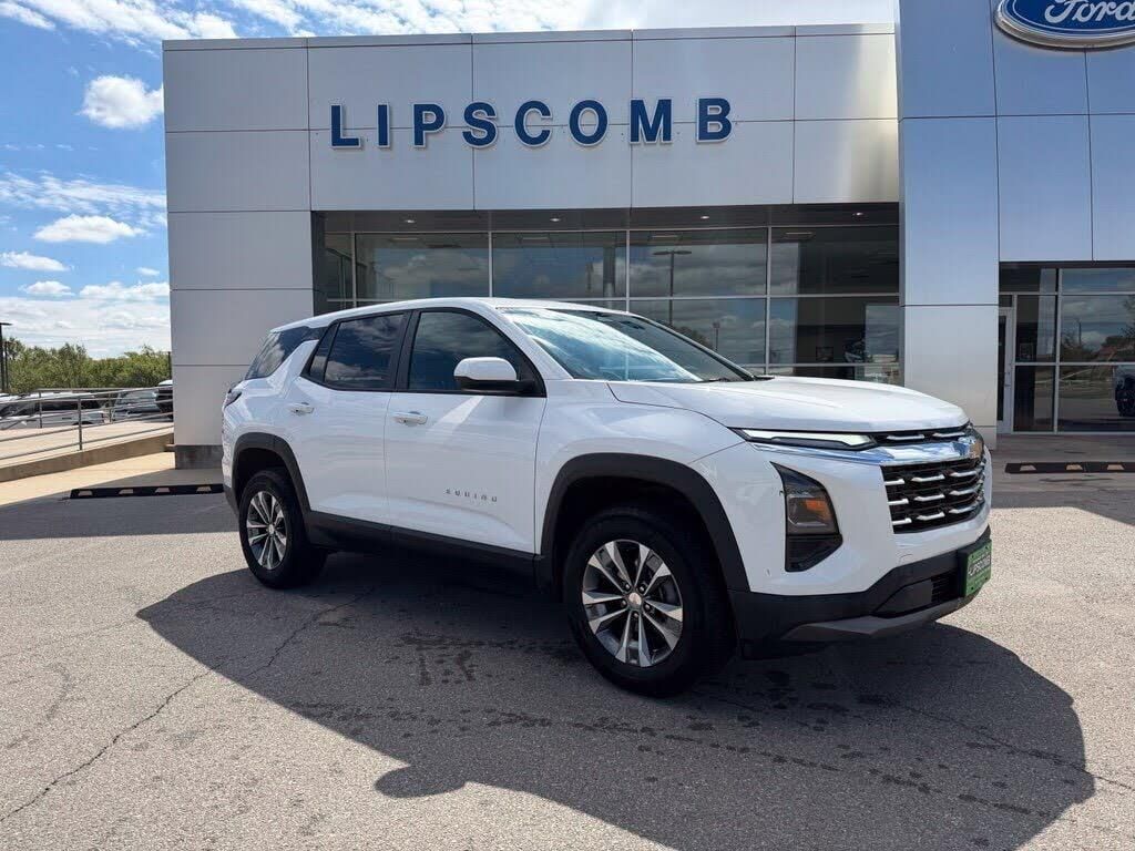 2026 Chevrolet Equinox LT — photo 1 of 1