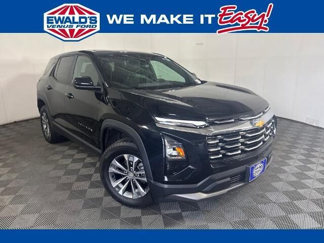 2025 Chevrolet Equinox LT — photo 1 of 13