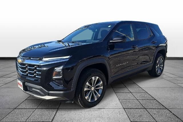 2025 Chevrolet Equinox LT — photo 1 of 13