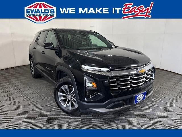 2025 Chevrolet Equinox LT — photo 1 of 13