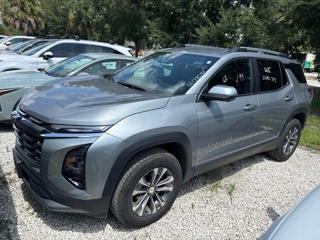 2025 Chevrolet Equinox LT — photo 1 of 13