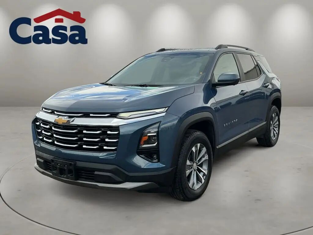 2025 Chevrolet Equinox LT — photo 1 of 13