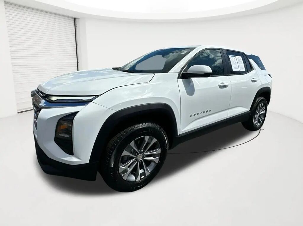 2026 Chevrolet Equinox LT — photo 1 of 13