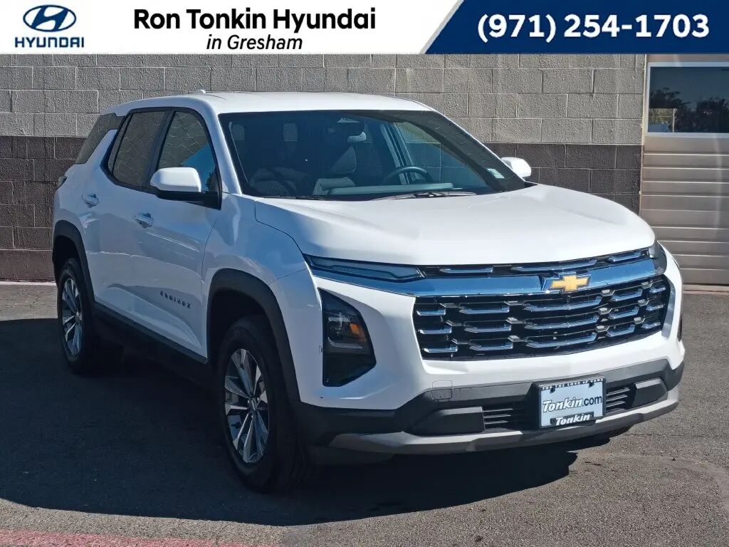 2026 Chevrolet Equinox LT — photo 1 of 13