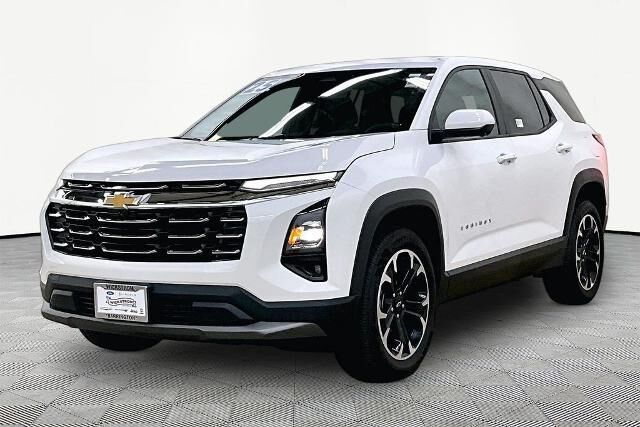 2025 Chevrolet Equinox LT — photo 1 of 26