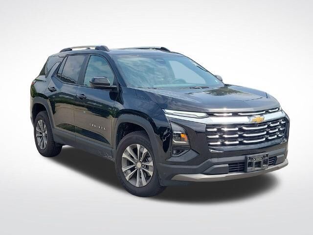 2025 Chevrolet Equinox LT — photo 1 of 26