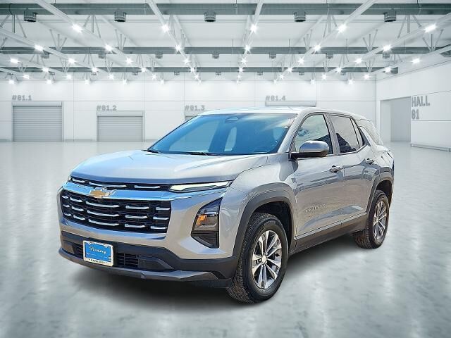 2026 Chevrolet Equinox LT — photo 1 of 13