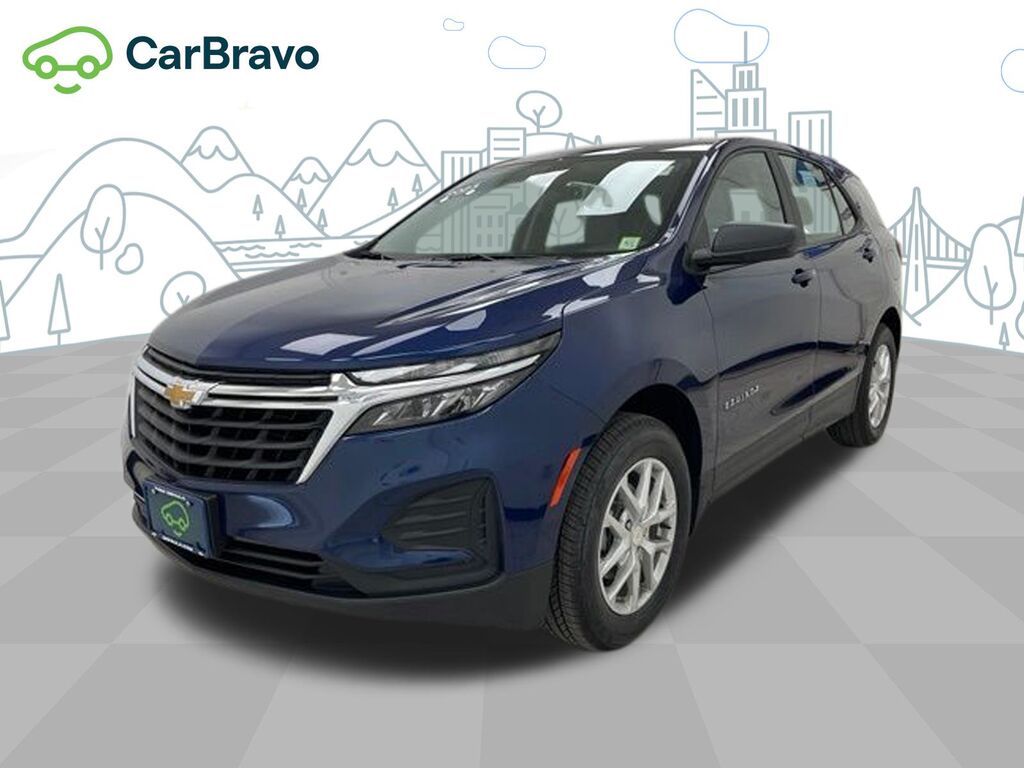 2023 Chevrolet Equinox LS — photo 1 of 6