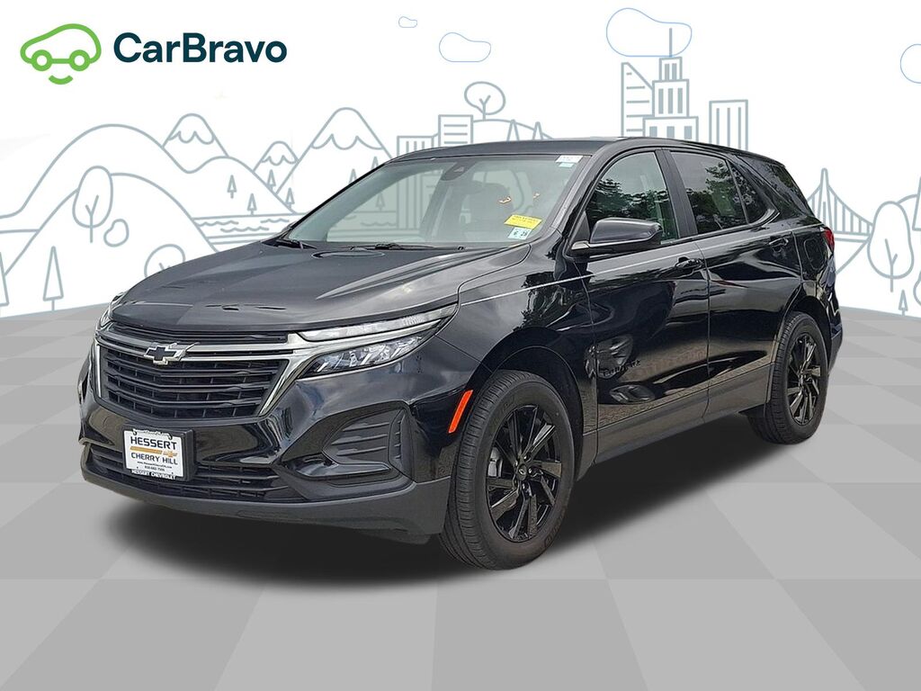 2023 Chevrolet Equinox LS — photo 1 of 6