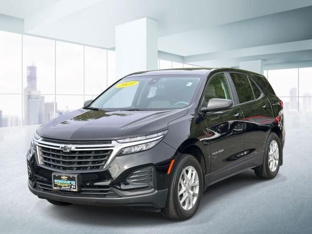 2023 Chevrolet Equinox LS — photo 1 of 13