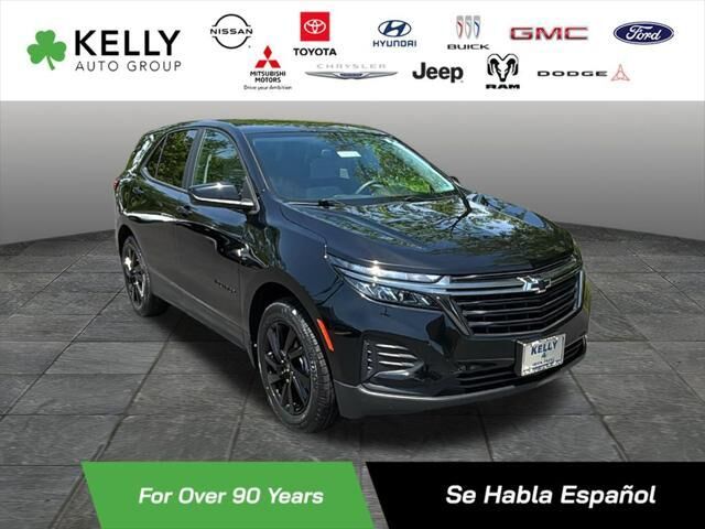 2024 Chevrolet Equinox LS — photo 1 of 13