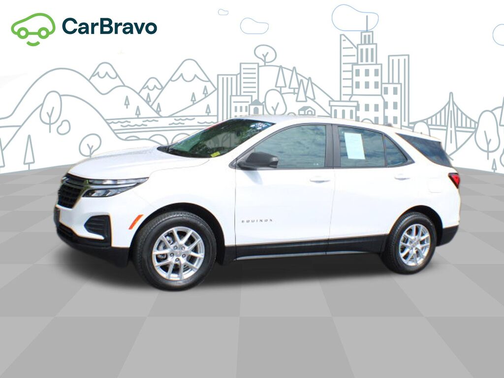 2024 Chevrolet Equinox LS — photo 1 of 6