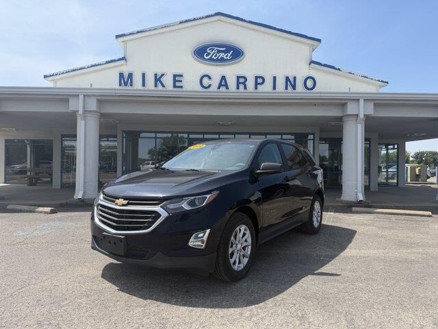2020 Chevrolet Equinox LS — photo 1 of 13