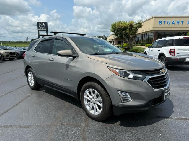 2018 Chevrolet Equinox LT — photo 1 of 39