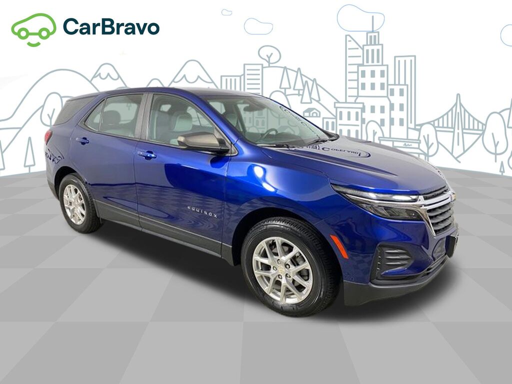 2022 Chevrolet Equinox LS — photo 1 of 7