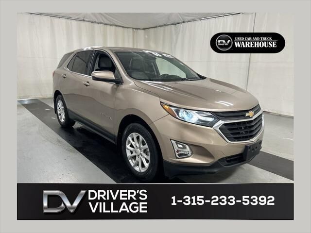2018 Chevrolet Equinox LT — photo 1 of 17