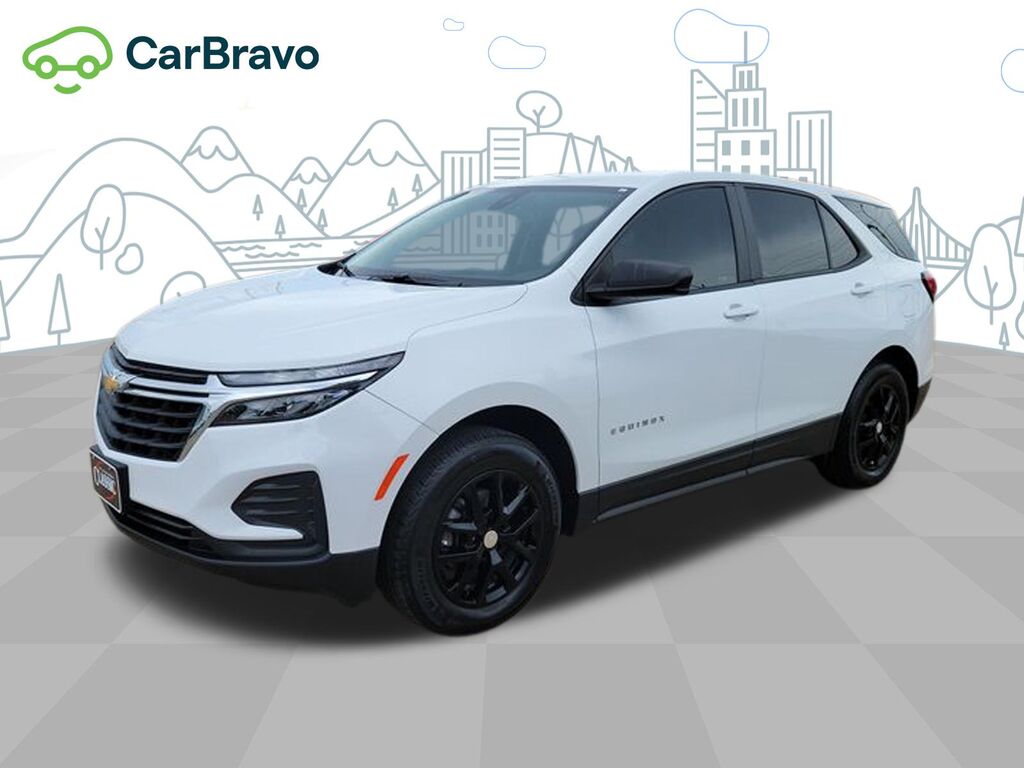 2022 Chevrolet Equinox LS — photo 1 of 6