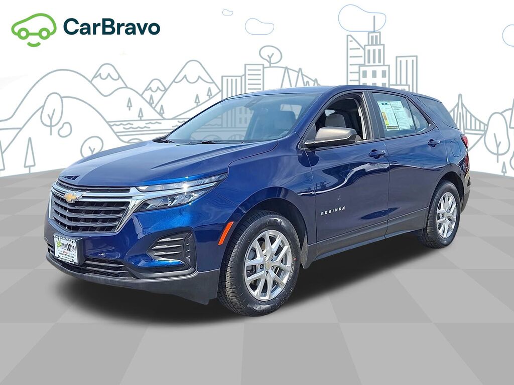 2022 Chevrolet Equinox LS — photo 1 of 6