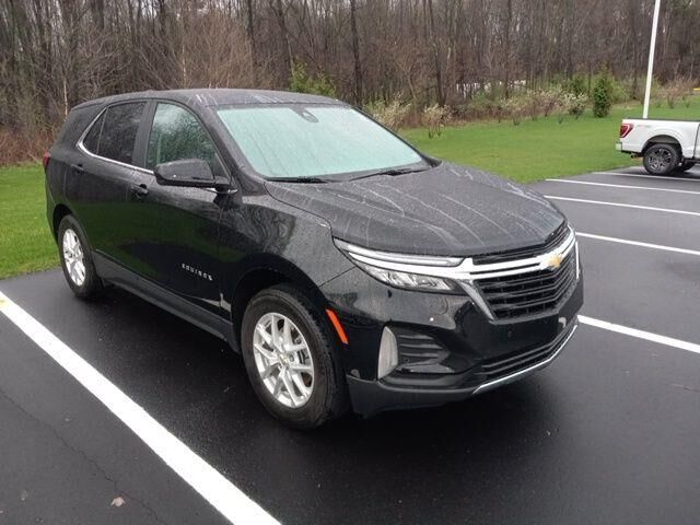 2023 Chevrolet Equinox LT — photo 1 of 26