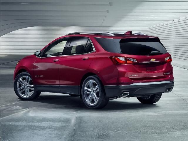 2020 Chevrolet Equinox LT — photo 1 of 14