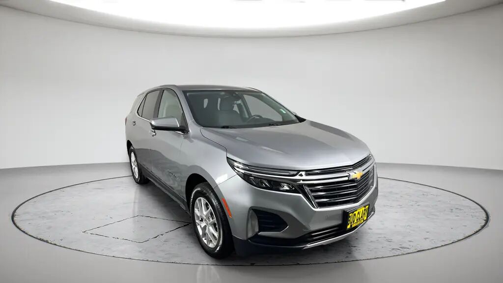 2024 Chevrolet Equinox LT — photo 1 of 39