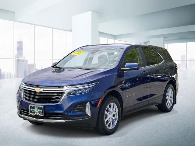 2023 Chevrolet Equinox LT — photo 1 of 13