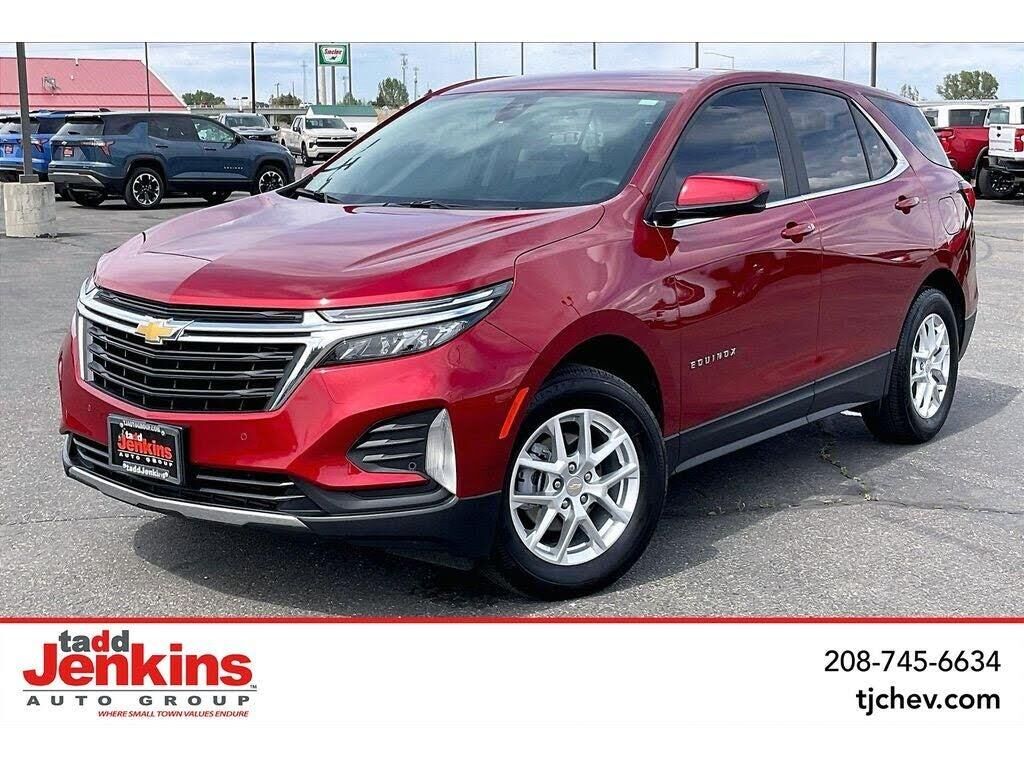 2023 Chevrolet Equinox LT — photo 1 of 3