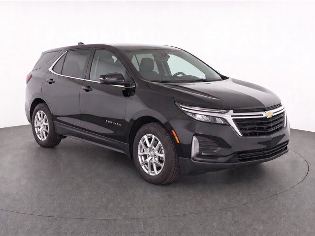 2023 Chevrolet Equinox LT — photo 1 of 1