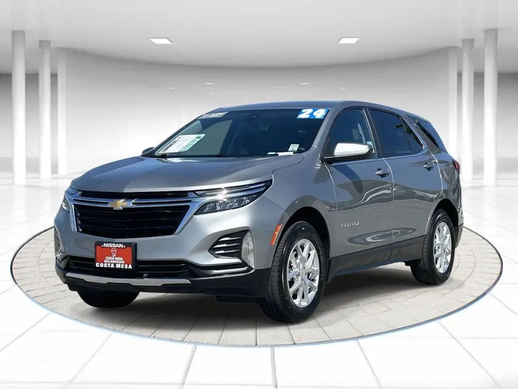 2024 Chevrolet Equinox LT — photo 1 of 13