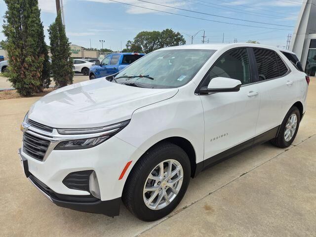 2024 Chevrolet Equinox LT — photo 1 of 13