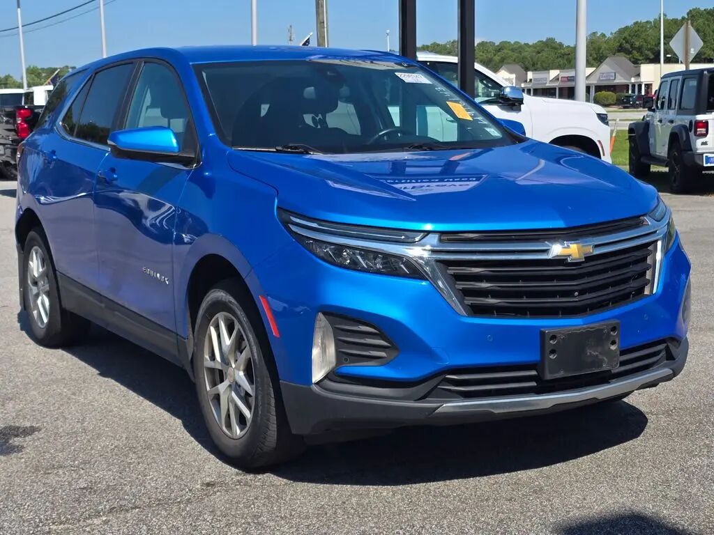 2024 Chevrolet Equinox LT — photo 1 of 39