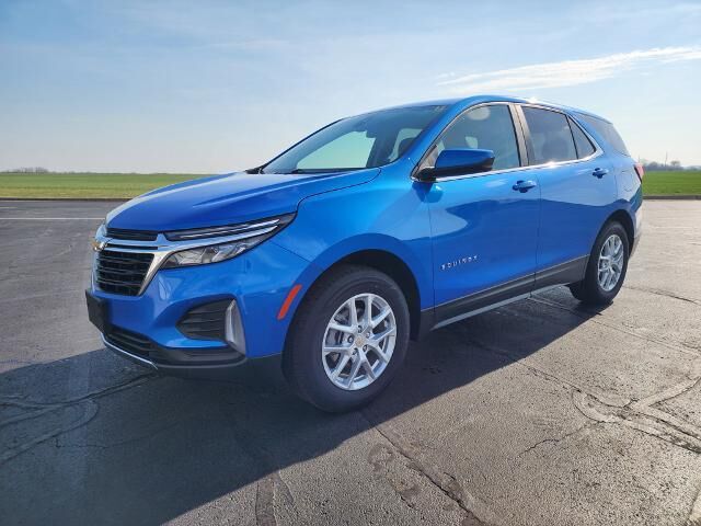 2024 Chevrolet Equinox LT — photo 1 of 13
