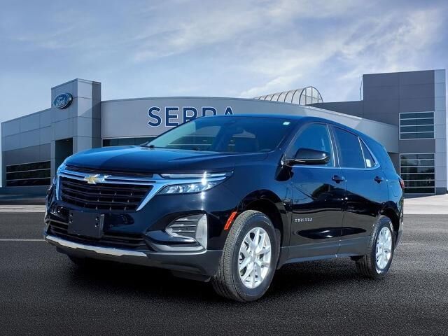 2023 Chevrolet Equinox LT — photo 1 of 26