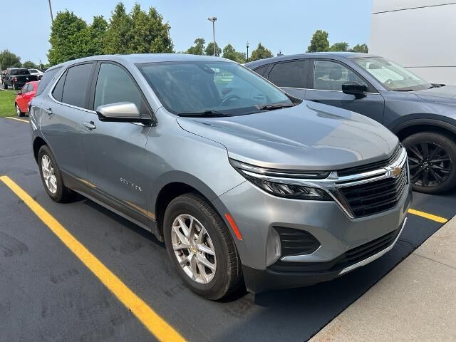 2024 Chevrolet Equinox LT — photo 1 of 13