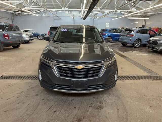 2023 Chevrolet Equinox LT — photo 1 of 13